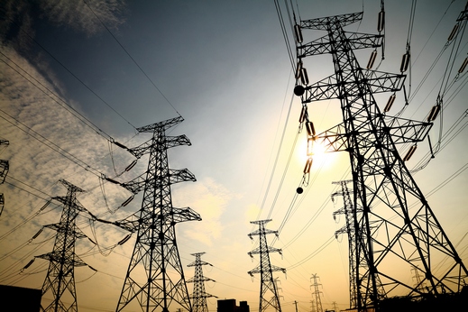 فصل التيار الكهربائي عن  3 مناطق بمدينة قنا
