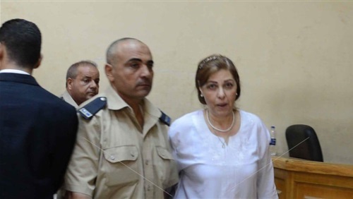   سعاد الخولى وصلت «جنايات القاهرة» لمحاكمتها في قضية الرشوة