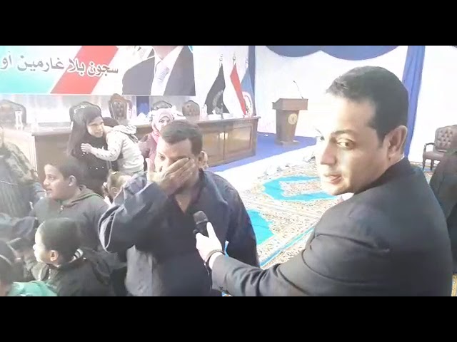 شاهد|| غارم مفرج عنه بشفاعة أخوه الشهيد