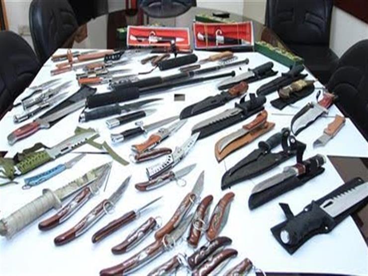   القبض على عدد من «الخارجين عن القانون» بحوزتهم أسلحة بيضاء في مناطق مختلفة بمحافظة الإسماعيلية