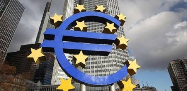   المركزي الأوروبى يبقي على سياسته النقدية لكن قد يقر بضعف النمو