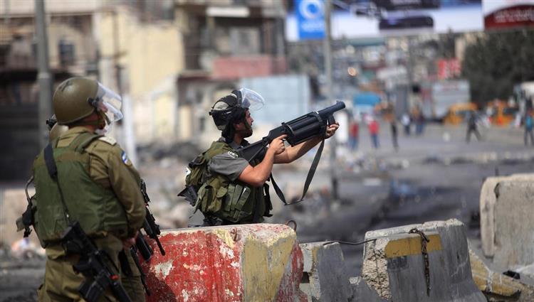   الاحتلال الإسرائيلى يفجر منزل أسير فلسطينى جنوب الخليل