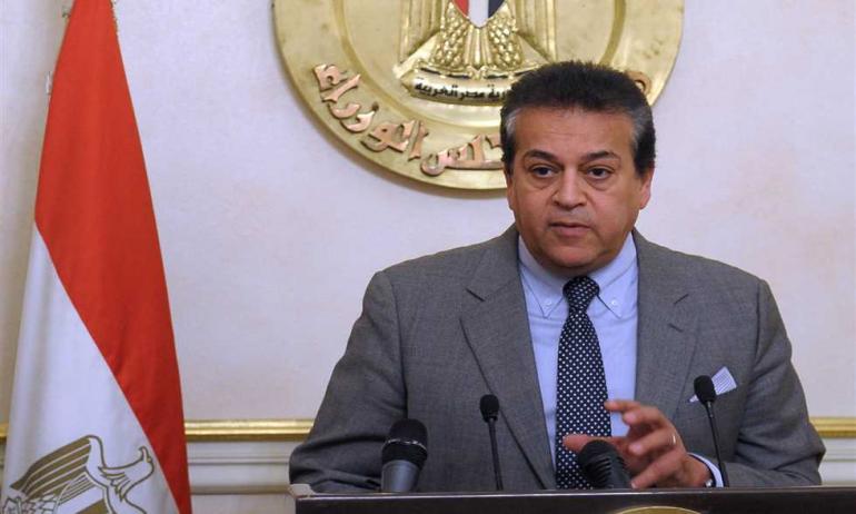   وزير التعليم العالى يصدر قرارا بإغلاق كيان وهمي بالجيزة