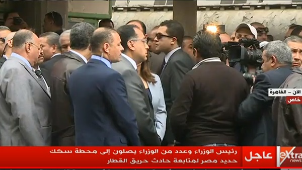   رئيس الوزراء يترك اجتماع الحكومة ويتوجه لمحطة مصر للوقوف علي ملابسات حادث محطة مصر