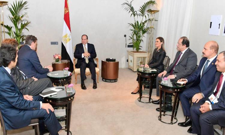   بسام راضى: الرئيس السيسى يستقبل نائب رئيس مجموعة «دايملر أيه جى» للسيارات بميونخ