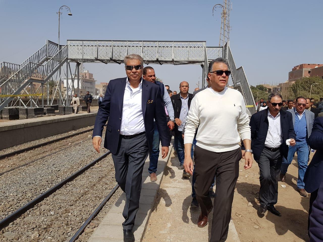   بالصور|| عرفات يتابع أعمال إنشاء محور سمالوط وتطوير محطة القطارات