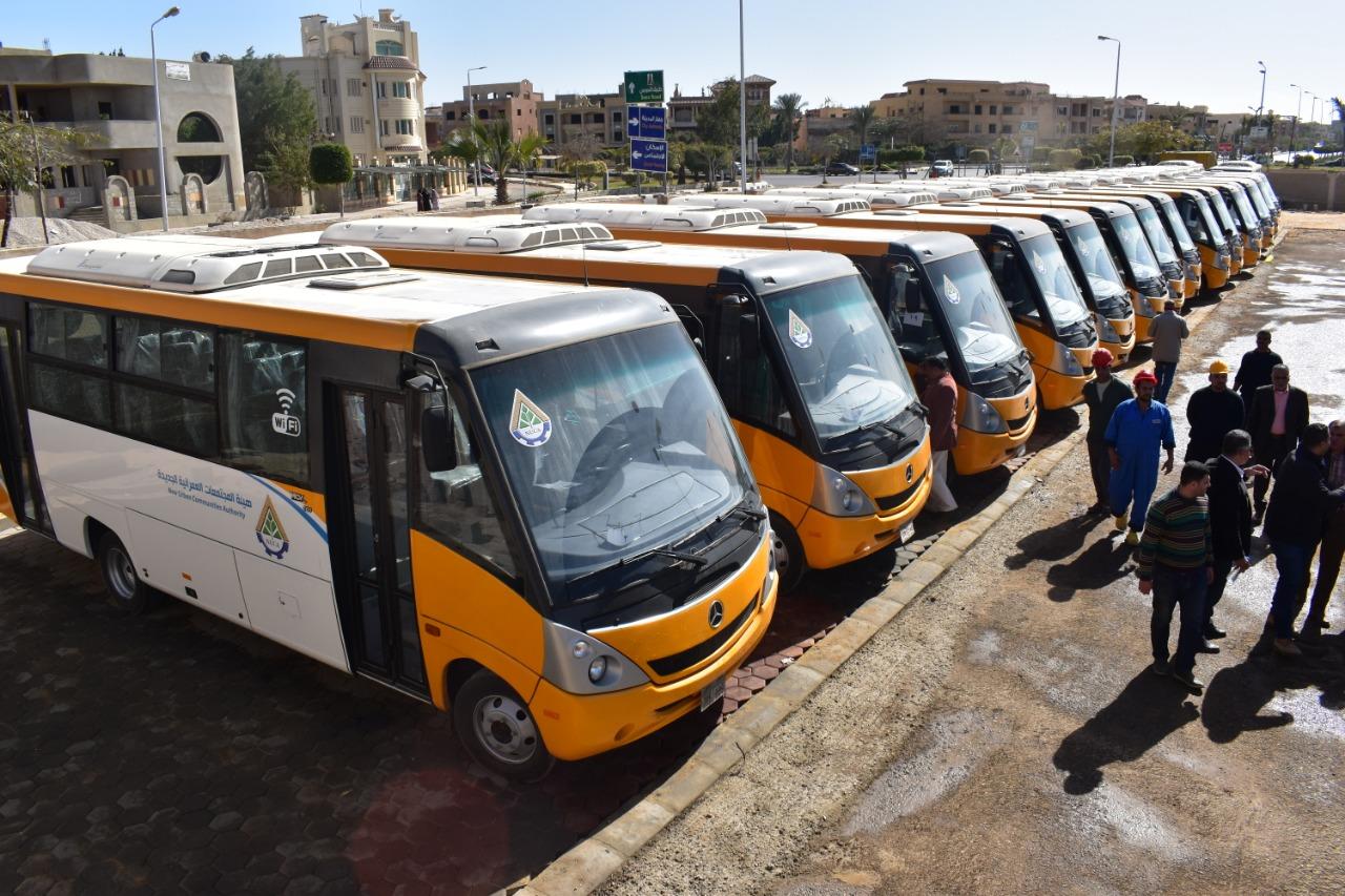  تسليم 20 أتوبيساً لشركة «مواصلات مصر» لخدمة منظومة النقل الداخلى بالشروق