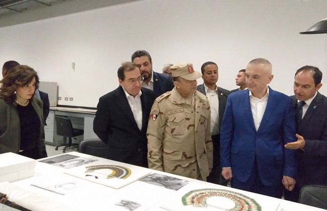   صور || على هامش الزيارة الرسمية لمصر  .. الرئيس الألبانى يزور المتحف المصرى الكبير