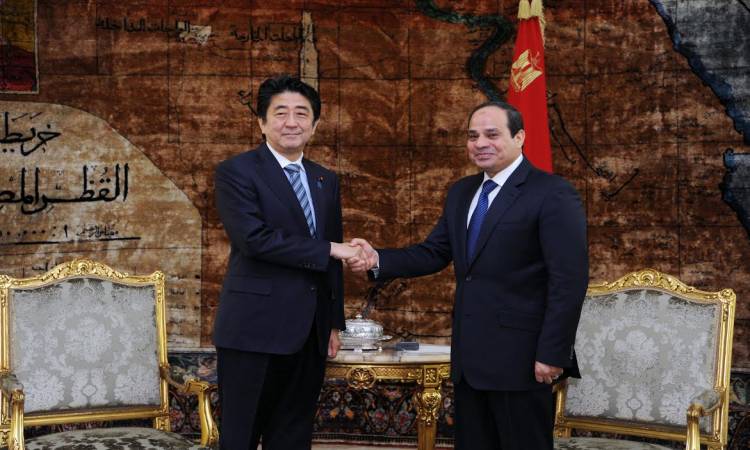  السفير اليابانى بالقاهرة ينقل دعوة للرئيس السيسى للمشاركة فى القمة الاقتصادية العالمية المقبلة