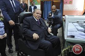  رويترز: «بوتفليقة» يقدم أوراق ترشحه لخوض انتخابات الرئاسة
