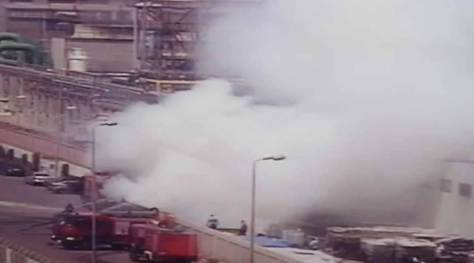   السيطرة على حريق بمخلفات مصنع منسوجات بميناء دمياط