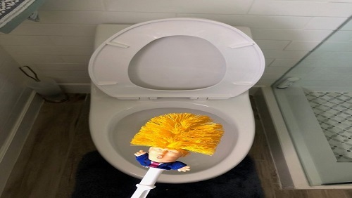   شاهد| فرشاة ترامب لتنظيف المرحاض