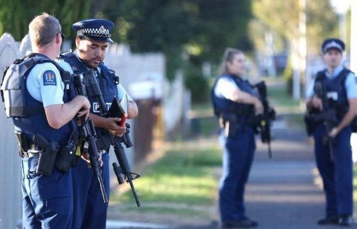   شرطة نيوزيلندا تبطل مفعول عبوة ناسفة فى مدينة حادث المسجدين