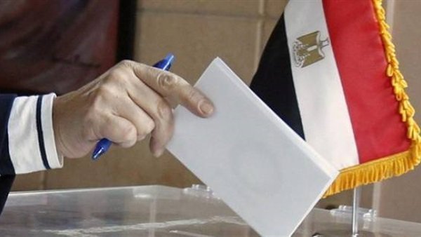   إغلاق لجان الاستفتاء على التعديلات الدستورية فى مصر