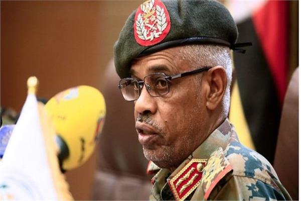   الجيش السودانى يناشد المواطنين ضرورة الالتزام حظر التجوال