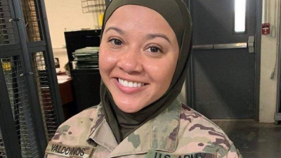   جندية مسلمة تقاضي الجيش الأمريكي بعد «إجبارها على خلع الحجاب»