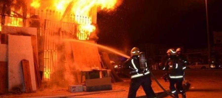   عاجل| النيران تلتهم منزل ومخزن خردة في المحلة