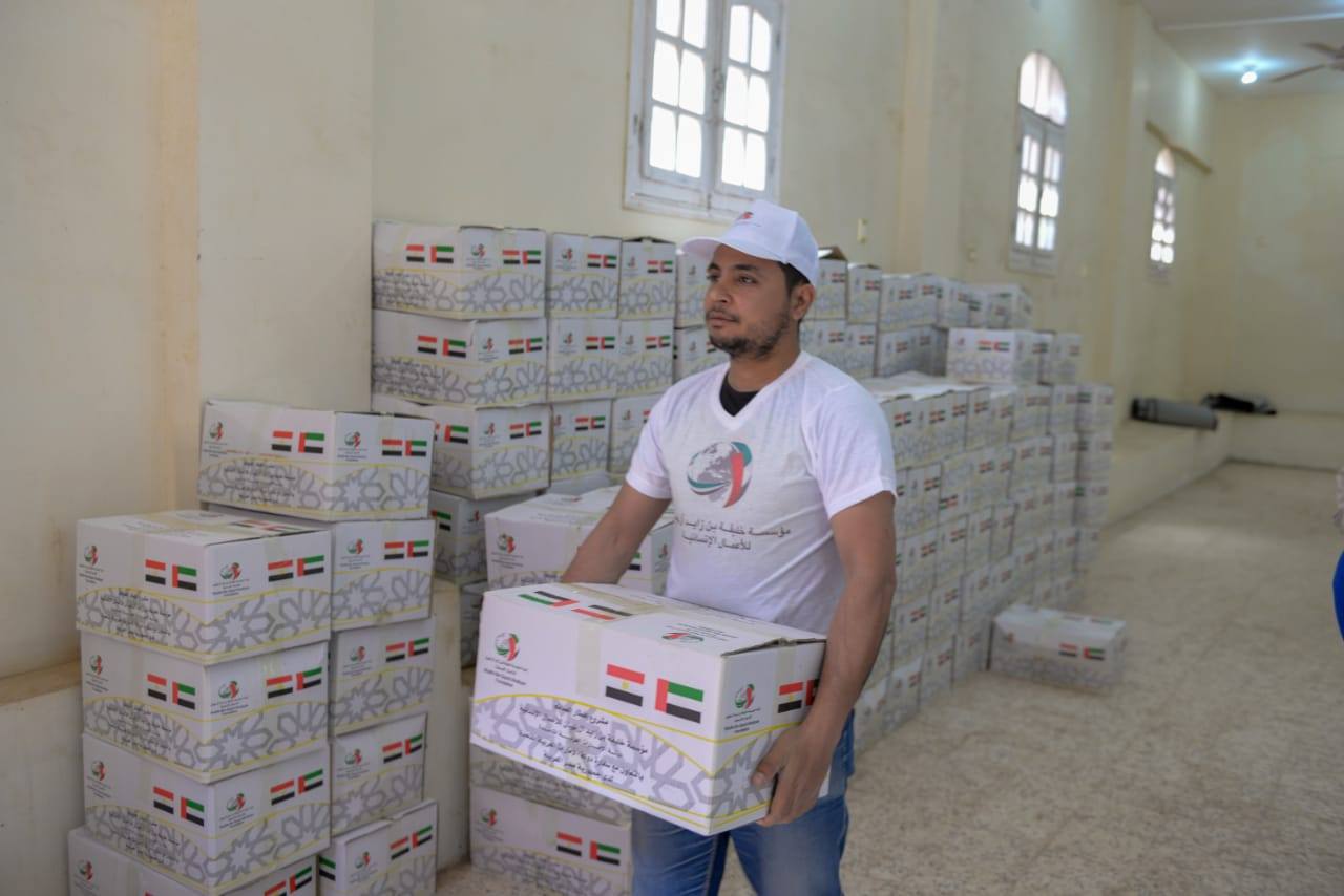   بالتعاون مع مؤسسات الخير الإماراتية: «الأورمان» تنفذ حملة لتوزيع كرتونة رمضان علي الفقراء