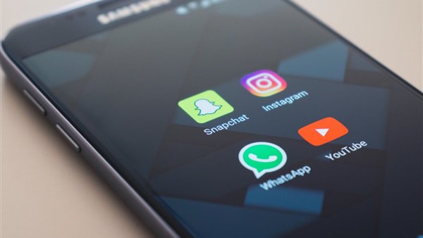   «Whatsapp» يحذر مستخدميه.. اقرأ التفاصيل