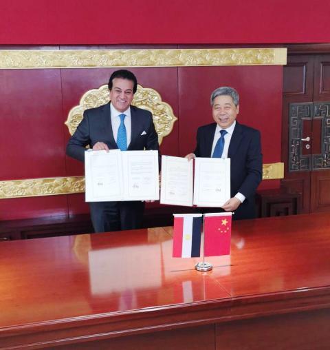   اتفاقية تعاون بين مصر و الصين فى مجالات التعليم العالى والبحث العلمى