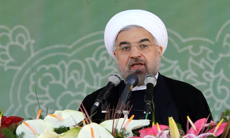   رئيس إيران يدق طبول المواجهة مع أمريكا