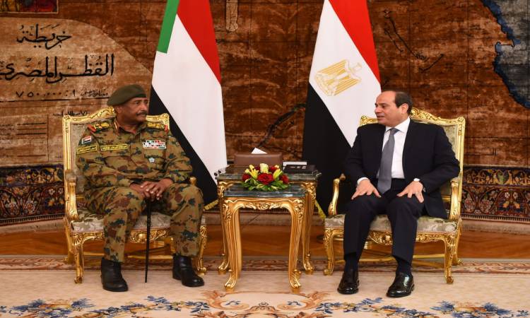   بسام راضى :  الرئيس السيسى يستقبل رئيس المجلس العسكرى الانتقالى بالسودان