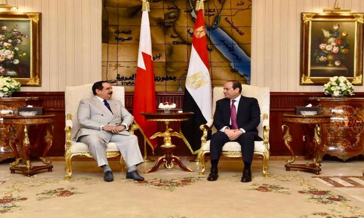   بسام راضى: الرئيس السيسى وملك البحرين بحثا سبل تعزيز العمل العربى المشترك