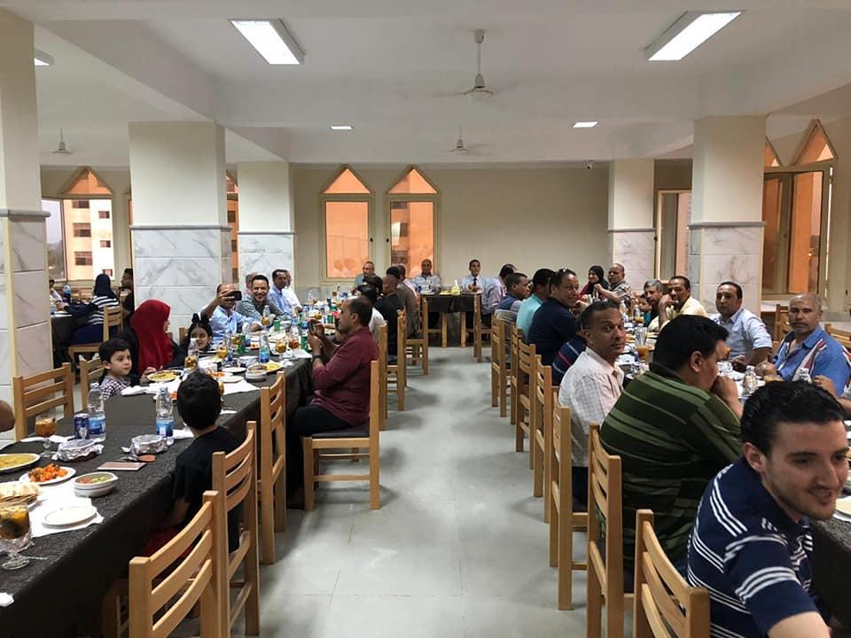   بالصور|| جامعة كفر الشيخ تنظم إفطار جماعي بحضور رئيسها 
