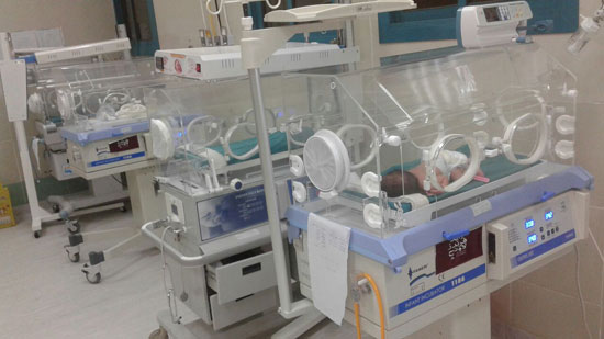   «حقوق الإنسان» في بني سويف توفر حضانة لطفل رضيع بالمستشفى النموذجي
