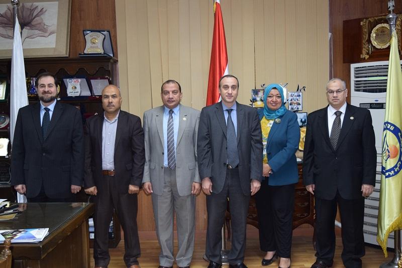   رئيس جامعة بني سويف يستقبل رئيس الجامعة المصرية للتعلم الإلكتروني