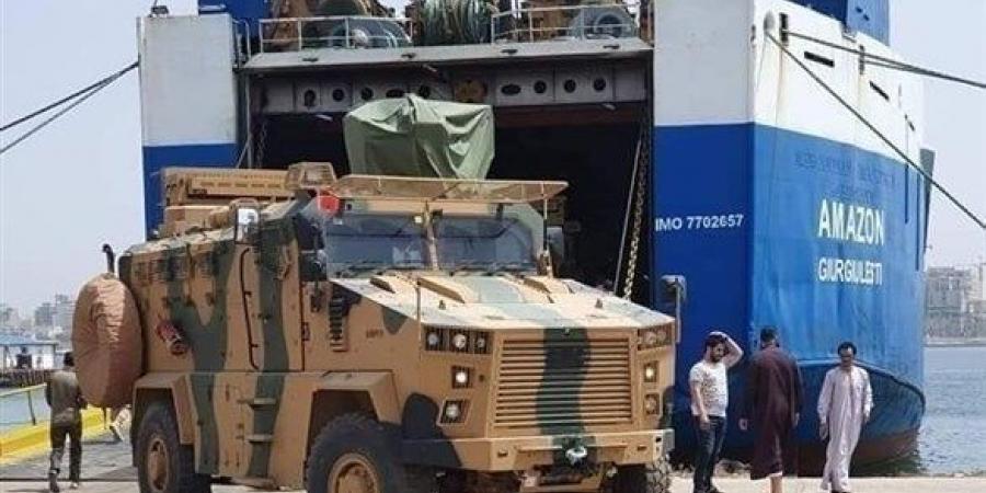  تورط شركة قطرية تركية في إرسال 40 مدرعة حربية إلى طرابلس