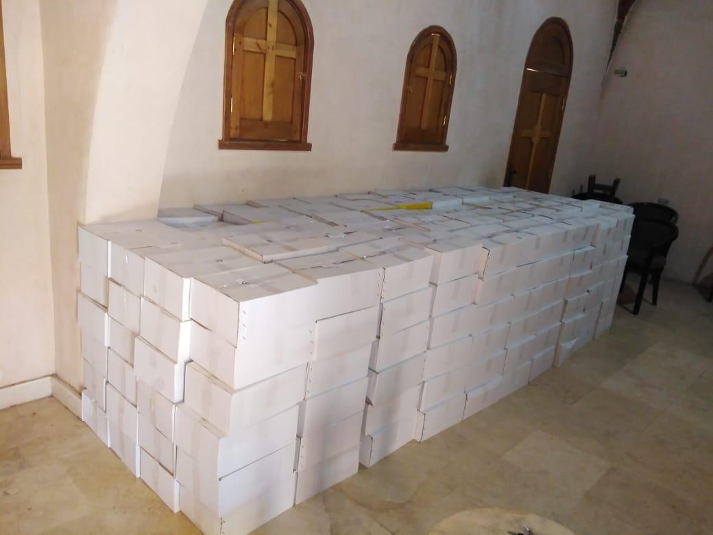   أديرة بني سويف تقدم 350 كارتونة مواد غذائية للأسر الفقيرة بمناسبة شهر رمضان