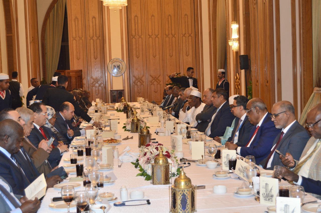   وزير الخارجية يعقد اجتماعاً مع سفراء الدول الأفريقية ويقيم حفل إفطار رمضاني