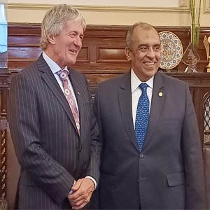  وزير الزراعة يعلن موافقة الجانب النيوزيلندي على فتح سوق جديدة للبرتقال المصري