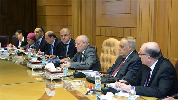   وزير الانتاج الحربى يترأس لجنة وزارية لتعميق الصناعة في مصر