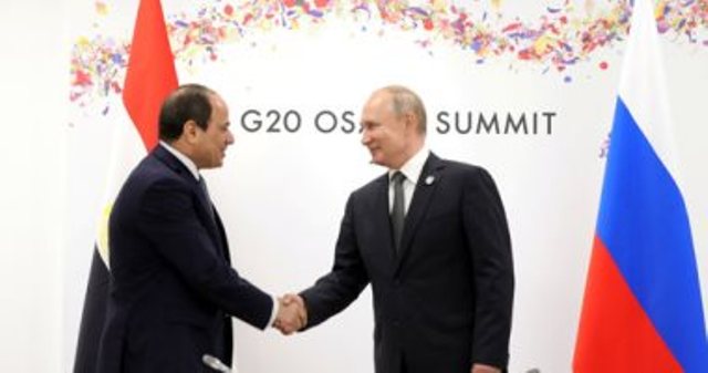   بسام راضى: السيسي يلتقي بوتين ويؤكد تطلع مصر لتعميق العلاقات مع موسكو