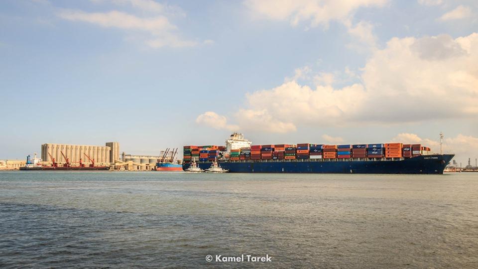   ميناء دمياط يستقبل سفينتي حاويات و7 سفن بضائع عامة ورصيد القمح 57012 طن والحبوب والغلال 147723 طنا