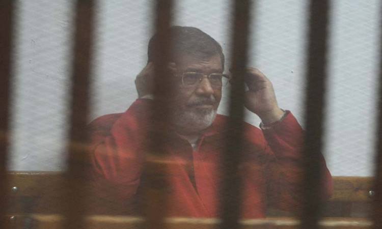   عاجل|| النيابة العامة تصرح بدفن محمد مرسى العياط