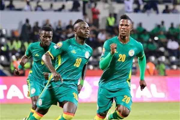   أسود السنغال تلتهم المنتخب الأوغندي وتتأهل للدور الـ8
