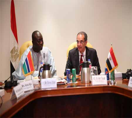   مصر وجامبيا تبحثان التعاون في مجال الاتصالات وتكنولوجيا المعلومات
