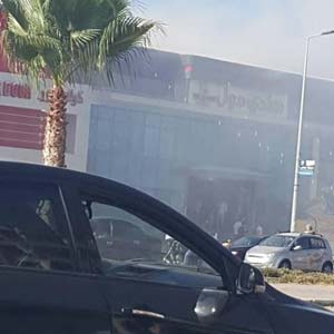   مطافىء دمياط تسيطر على حريق مطعم بأكبر مول تجاري بمدينة دمياط الجديدة