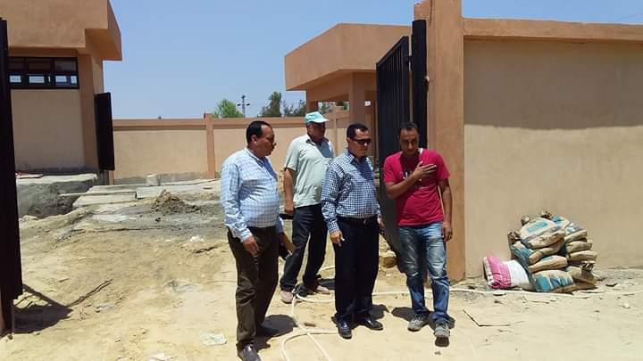   رئيس فايد يتفقد أعمال إنشاء محطة الصرف الصحي بعزبة المخاضة في أبو سلطان 