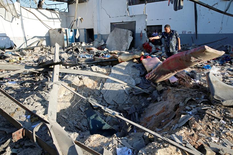   الأمم المتحدة: 44 قتيلا على الأقل في ضربة جوية على مركز للمهاجرين غير الشرعيين في ليبيا
