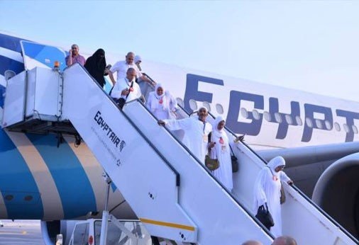   «مصر للطيران» تنقل 33 ألف حاجًا بنهاية رحلات اليوم وتسير غد الخميس  25 رحلة لنقل 6300 حاجًا