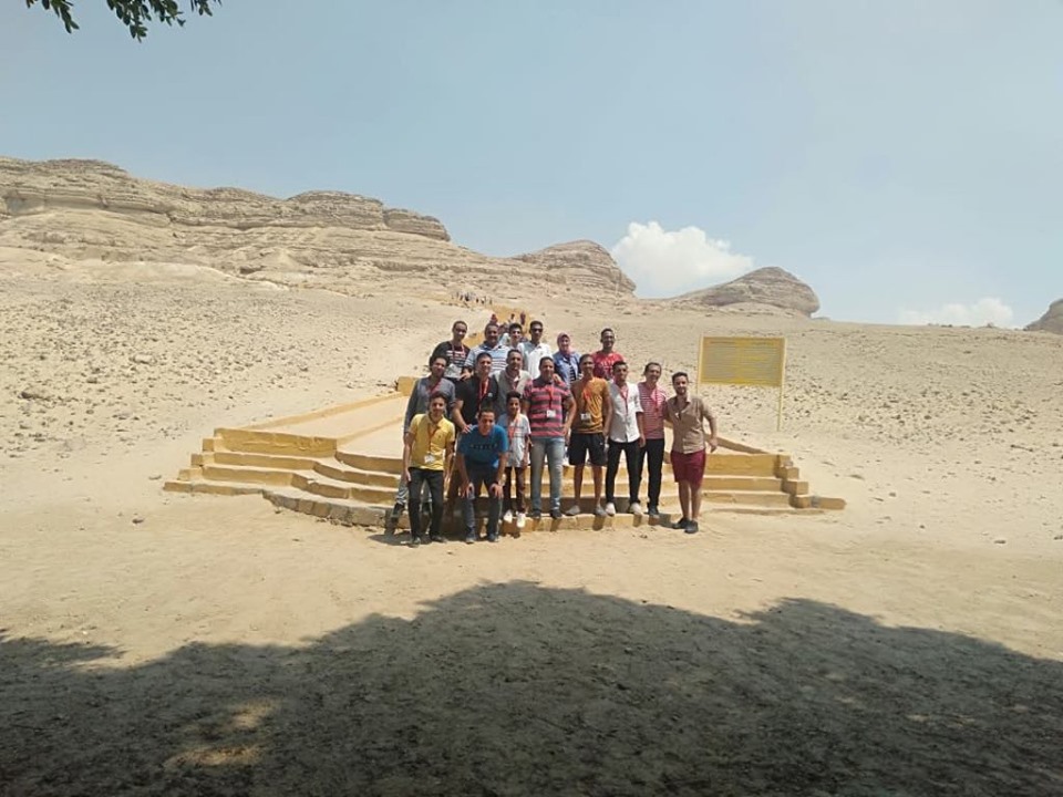   بالصور: وفود شبابية من 5 جامعات تزور منطقة بني حسن الأثرية بالمنيا