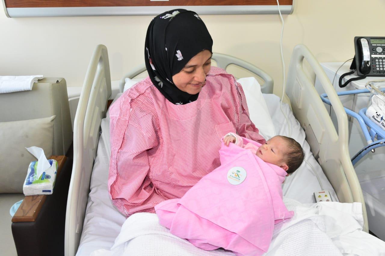   «البعثة الطبية للحج»: أول حاجة مصرية تضع مولودتها بإحدى مستشفيات السعودية وتسميها «مكة»