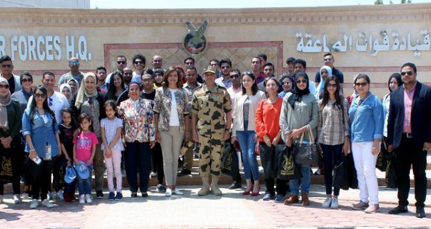   القوات المسلحة تنظم زيارة لشباب المصريين بالخارج للكلية الجوية و«الصاعقة» ومشروع الجلالة