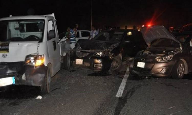   إصابة 10 أشخاص فى حادث تصادم بين 10 سيارات على صحراوى «الإسكندرية - القاهرة»