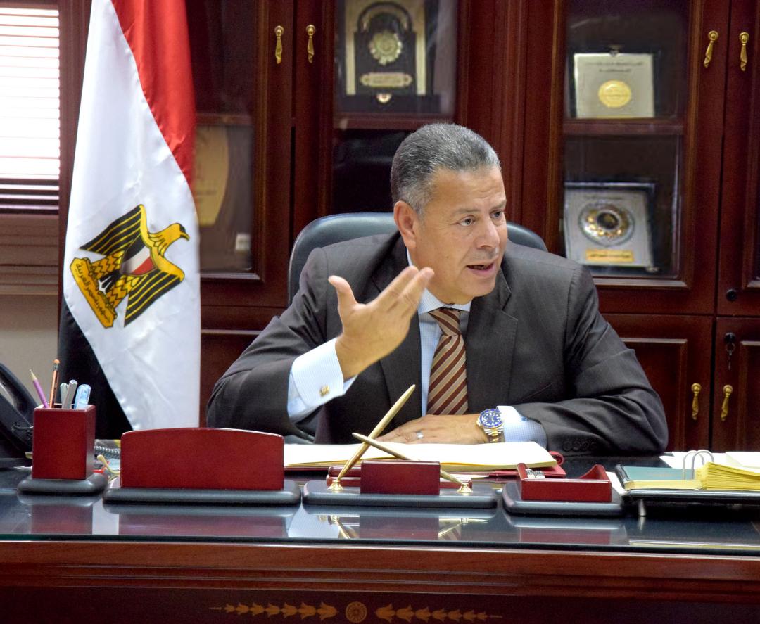   ضبط 2 طن علف وتحرير 27 محضر في حملة تموينية ببني سويف