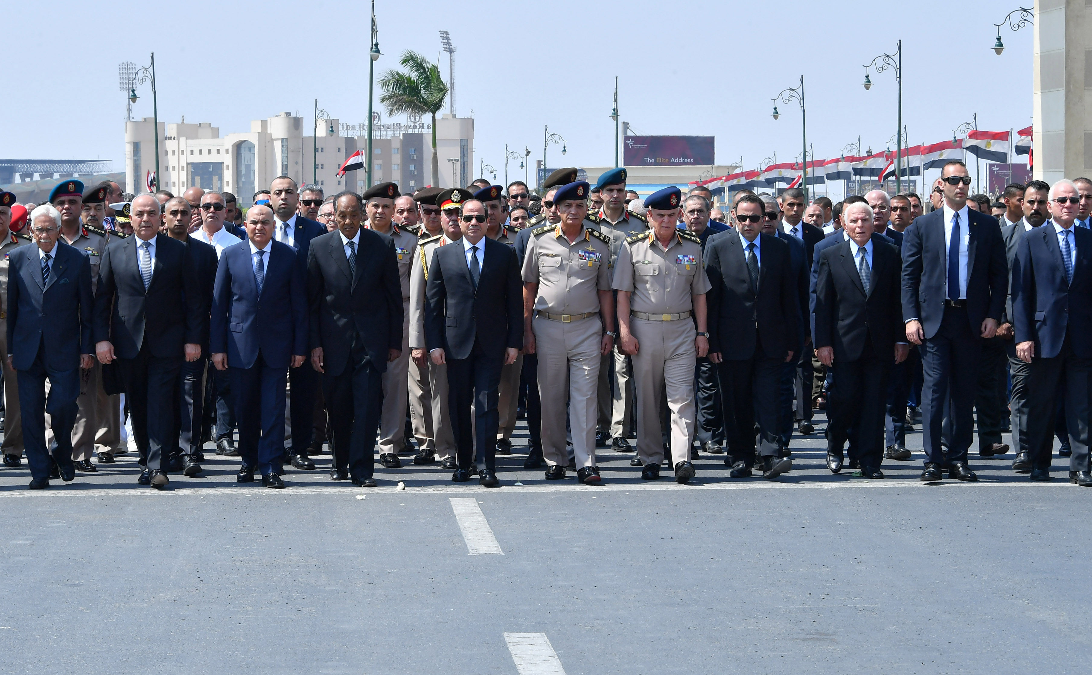   الرئيس السيسي يتقدم الجنازة العسكرية للفريق إبراهيم عبد الغفور العرابي